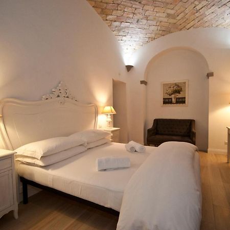 B&B La Finestra Sul Colosseo Roma Ngoại thất bức ảnh